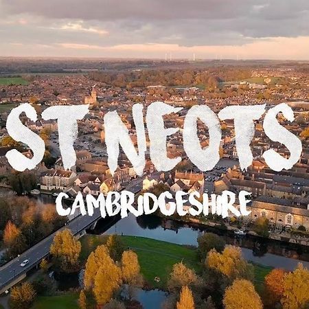 Whitehouse Holiday Lettings - Luxury Serviced Properties In St Neots, Little Paxton And Great Paxton Εξωτερικό φωτογραφία