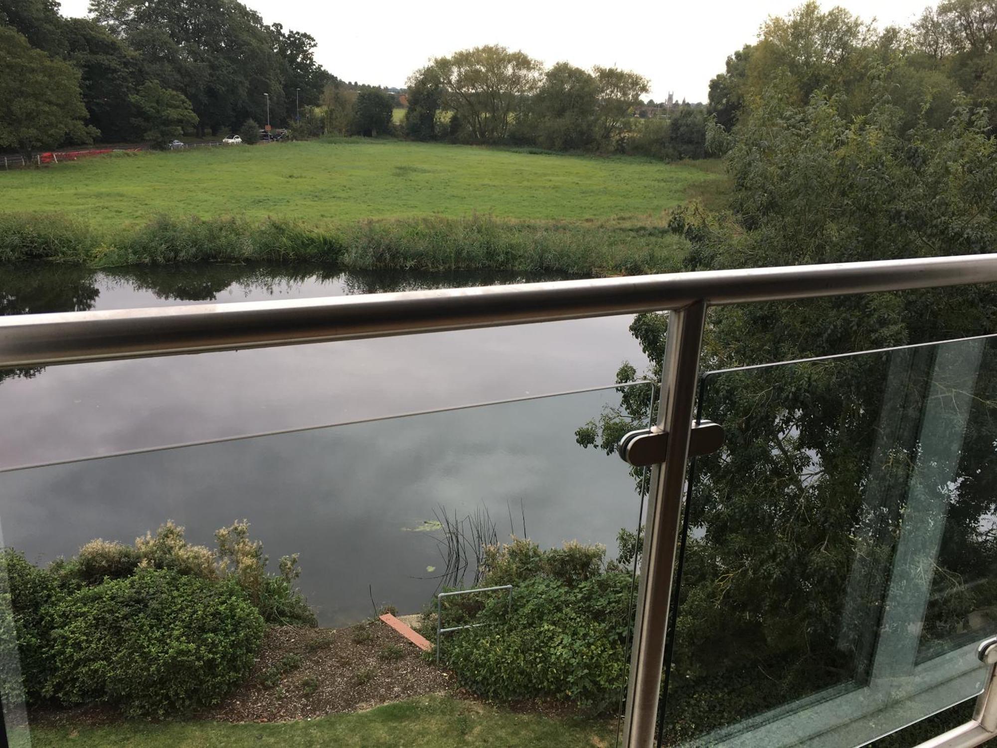 Whitehouse Holiday Lettings - Luxury Serviced Properties In St Neots, Little Paxton And Great Paxton Δωμάτιο φωτογραφία